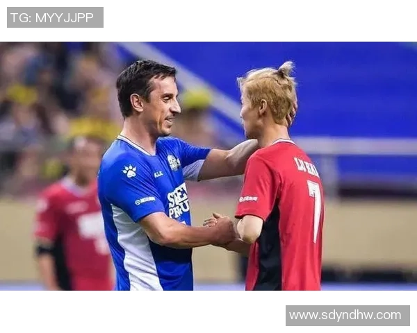 鹿晗与足球明星同框合影展现运动魅力与青春活力的精彩瞬间 鹿晗与足球明星同框合影展现运动魅力与青春活力的精彩瞬间