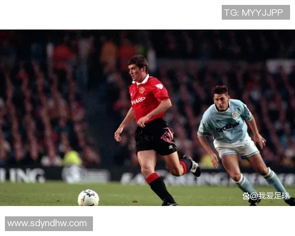 足球球星猩猩的传奇故事与绿茵场上的精彩瞬间揭秘